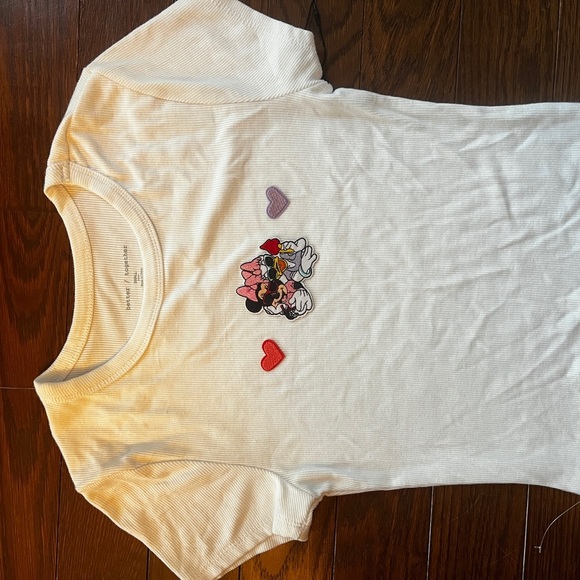Women’s NWT Better Together Top with Customized Disney Daisy Patches Size Small - Picture 2 of 7